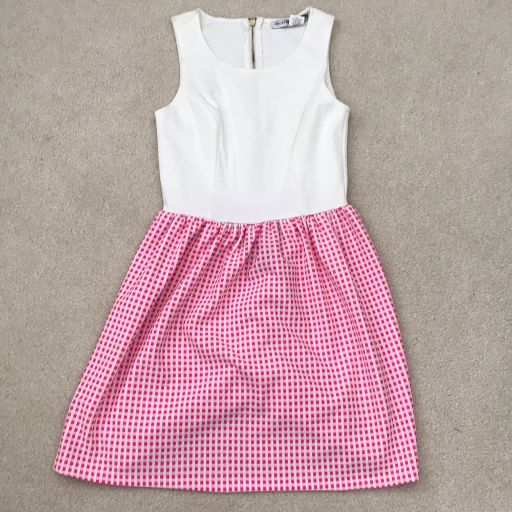 ⭐️3/$30⭐️ Necessary Objects Dress